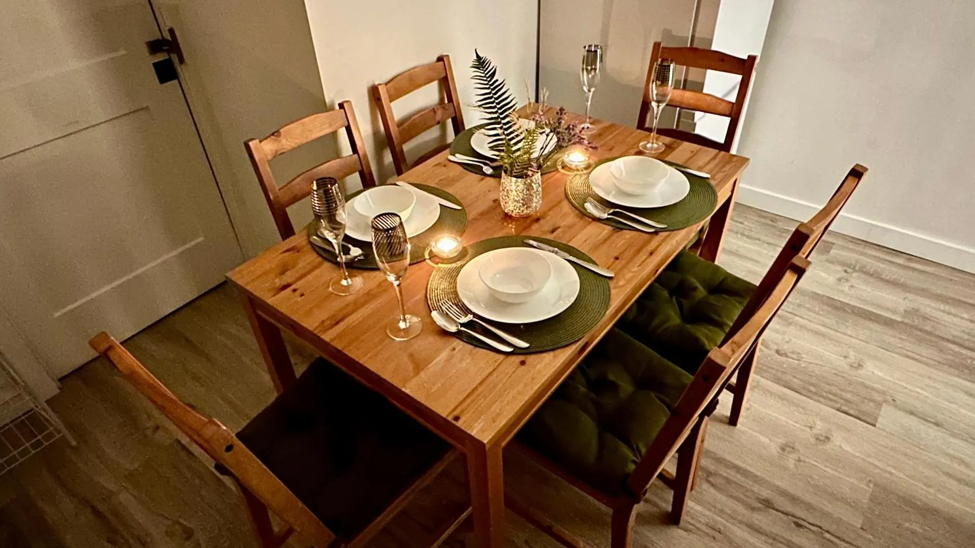 Apartment Cozy & Bright Home With Parking Victoria